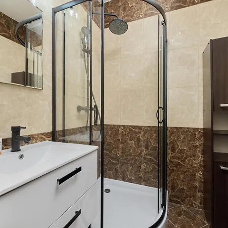 Family Kamienna With Balcony 1,5 Km To Wroclavia By Renters *